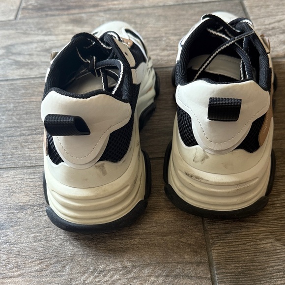 Steve Madden Women’s Black, White, and Brown Sneakers - Picture 4 of 8